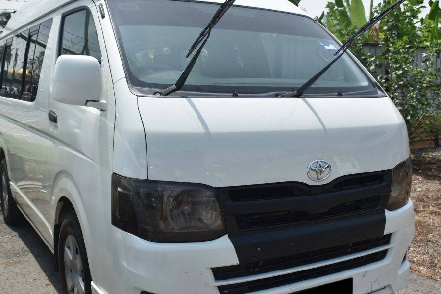 Van Toyota Hiace 2.5 Turbo